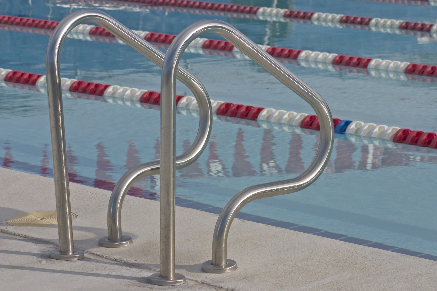 Zwemwaterregelgeving: wat is een ‘badwaterbassin’ en wat is ‘zwemmen’ en ‘baden’?