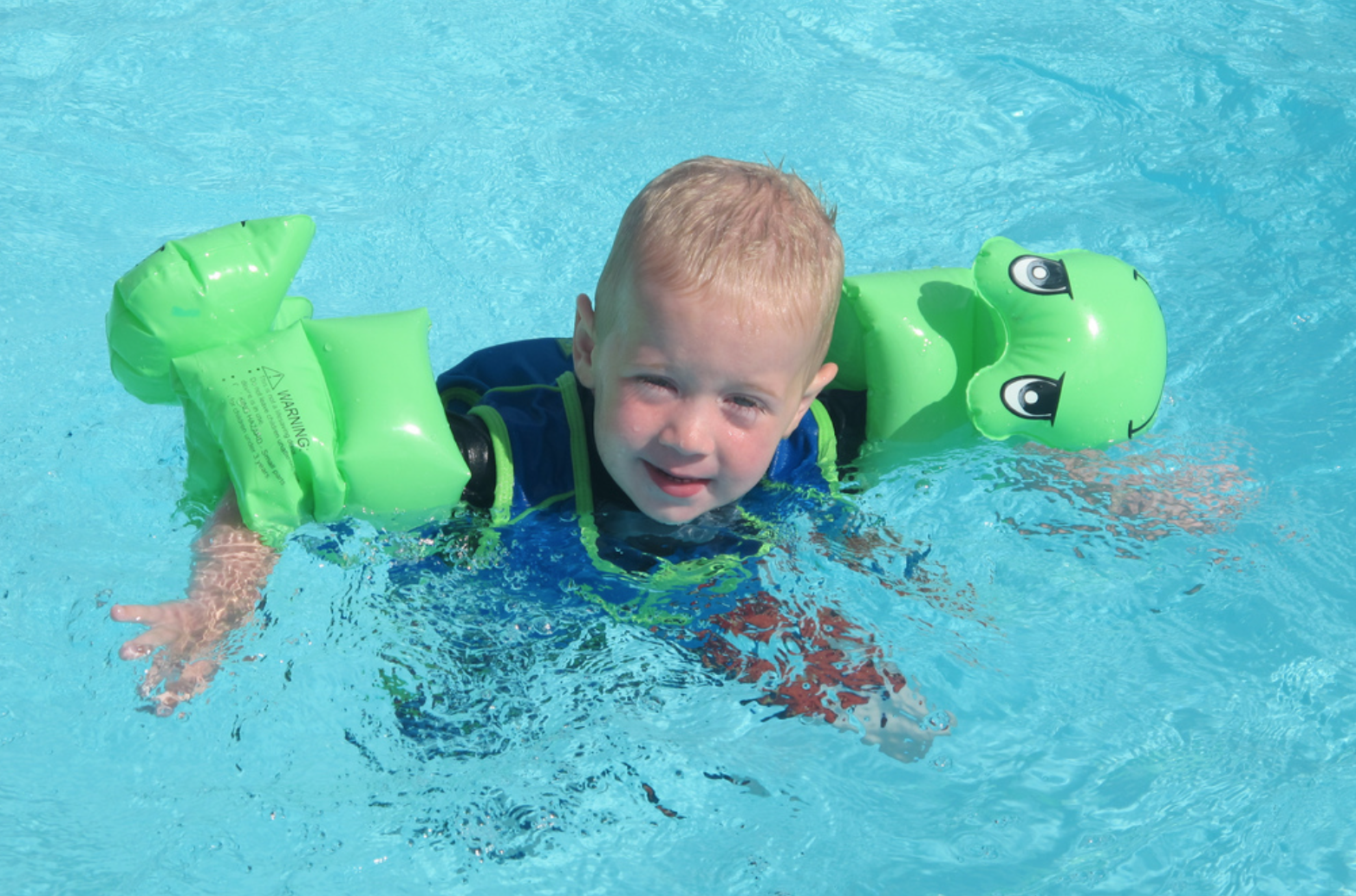 Kinderen met zwembandjes niet altijd veilig in het water