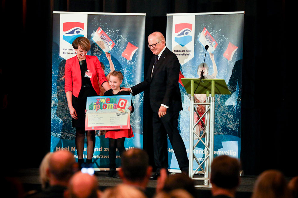 Nationaal Platform Zwembaden | NRZ wordt Nationale Raad Zwemveiligheid