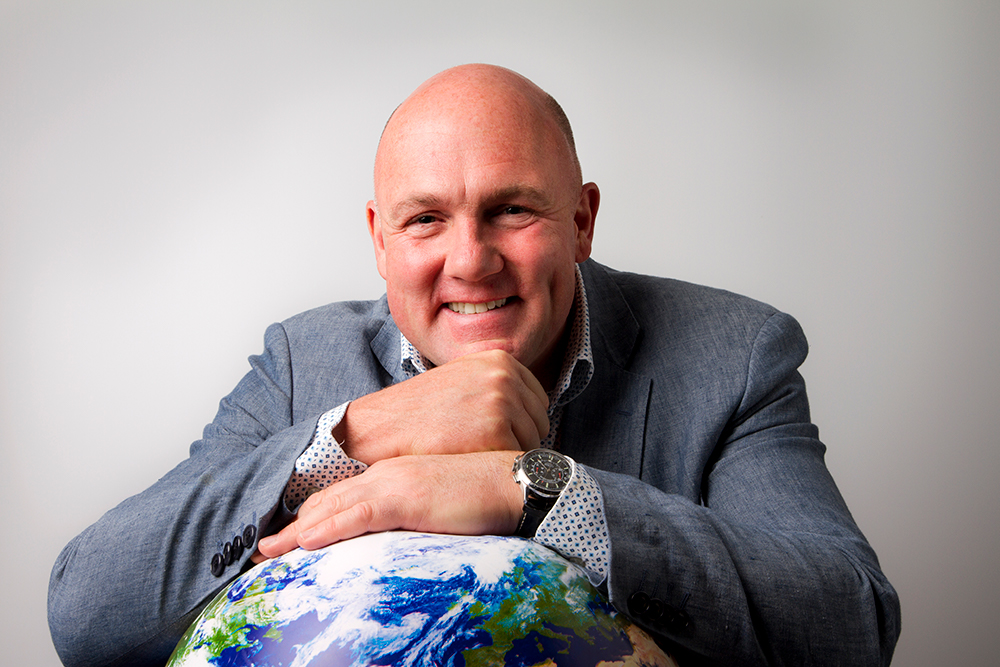 Kom ook naar het ZwembadBranche Congres en reis met André Kuipers mee  naar de toekomst