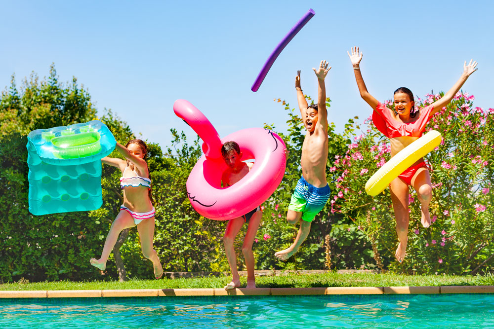 Nationale Buitenspeeldag: het buitenbad is dé ideale summerschool!