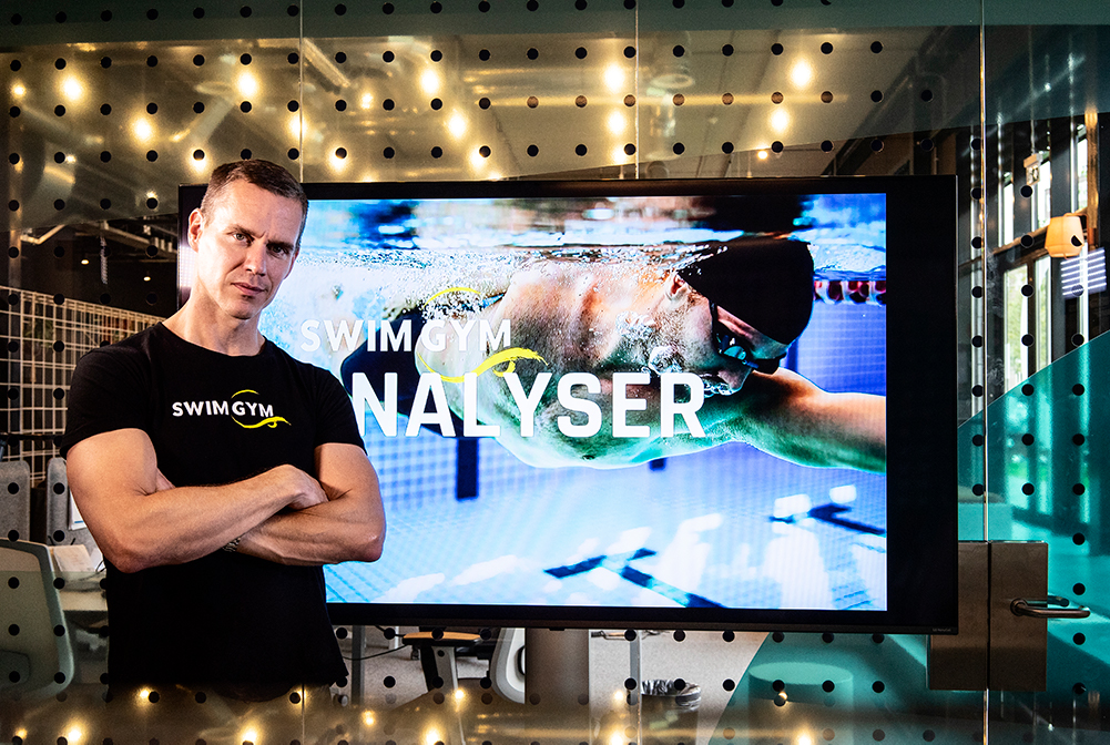 Johan Kenkhuis komt de ambitieuze recreatieve zwemmer tegemoet