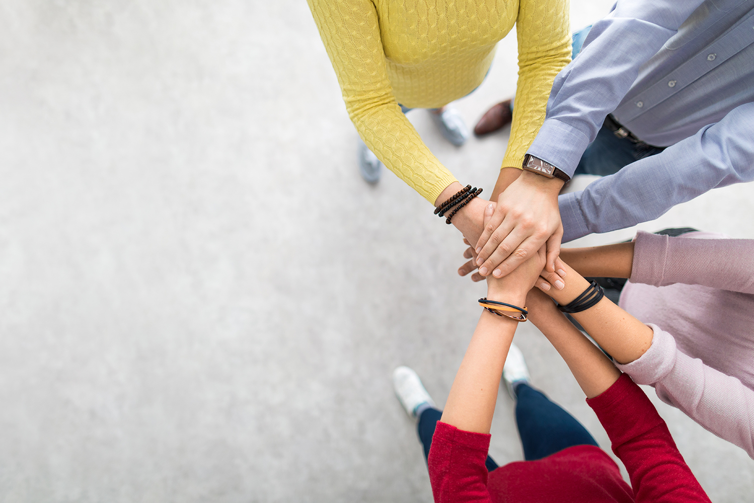 Medewerkers Optisport steken handen uit de mouwen