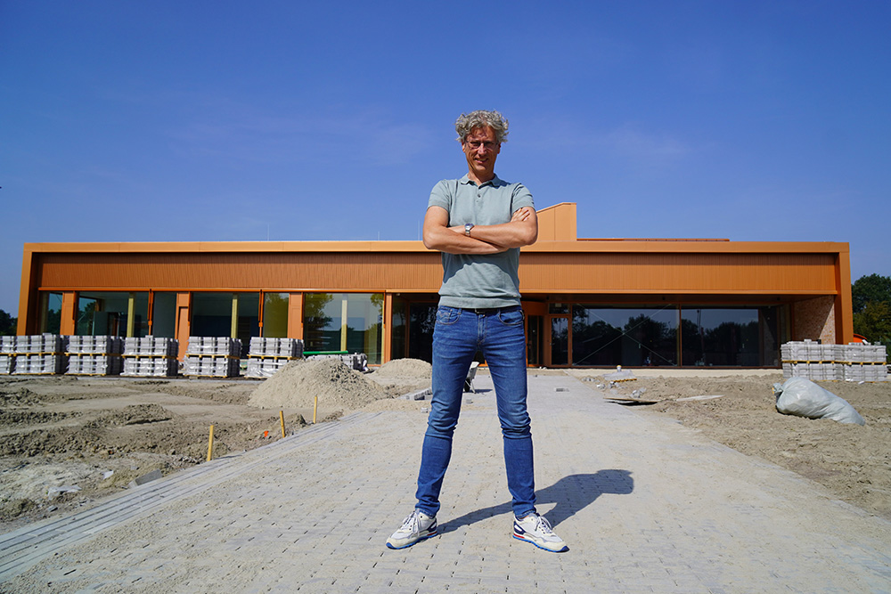 De Stamper Vriezenveen: ‘een bijzonder bad, op een speciale plek, gerealiseerd in een turbulente tijd’