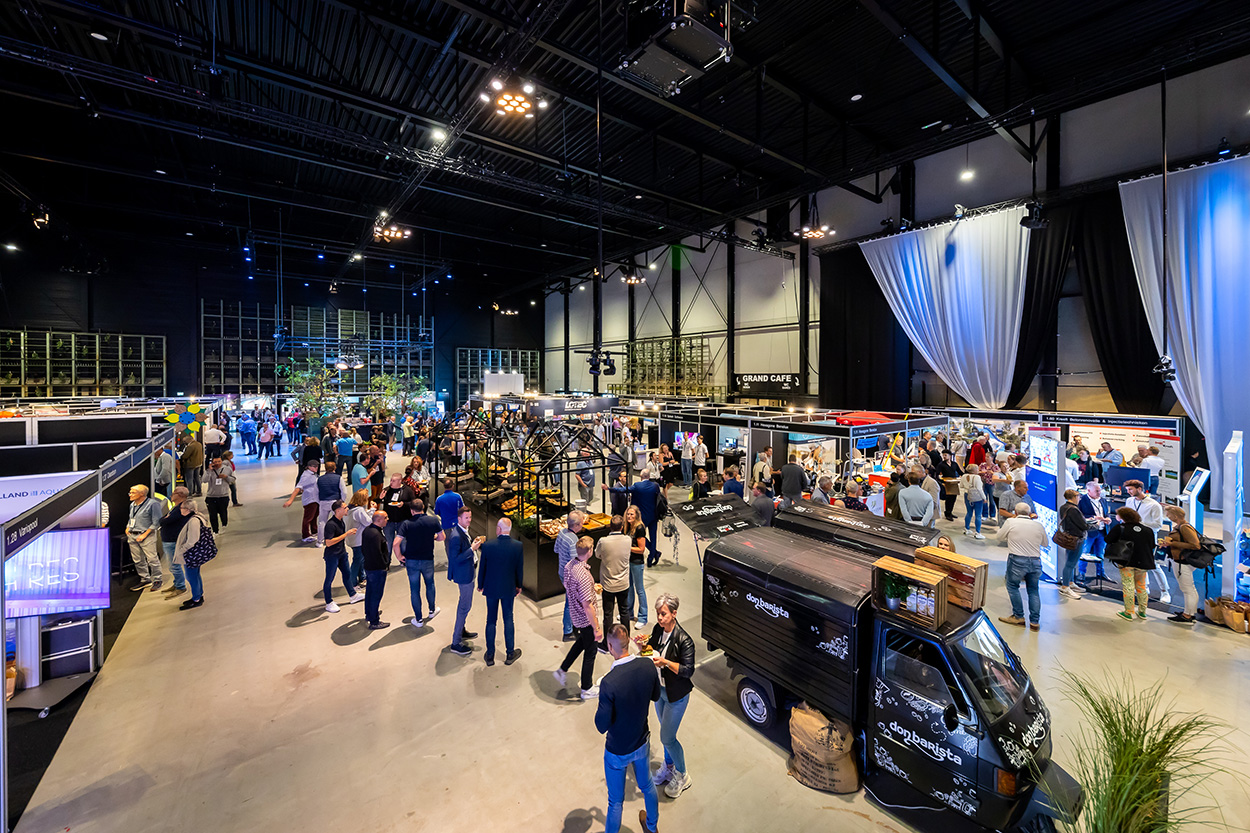 Beursseizoen voor zwembranche opent met ZwembadBranche Dag