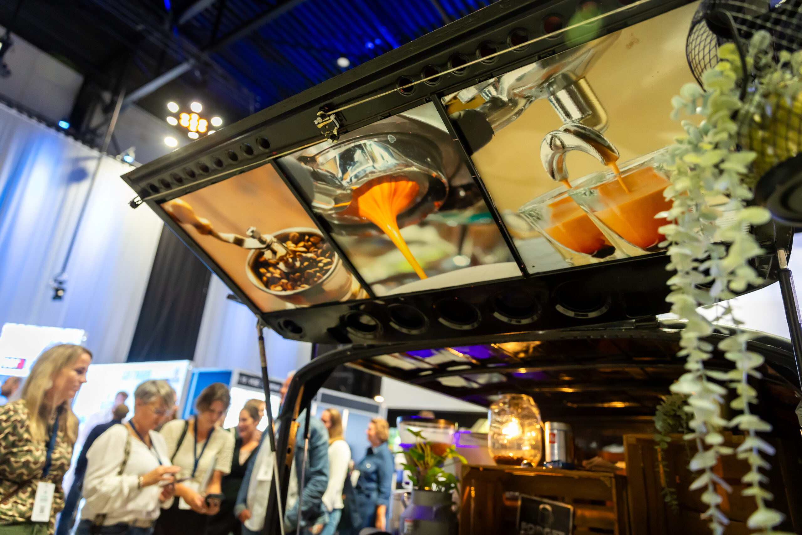 Collega’s, koffie en kennis: kom ook naar de ZwembadBranche Dag